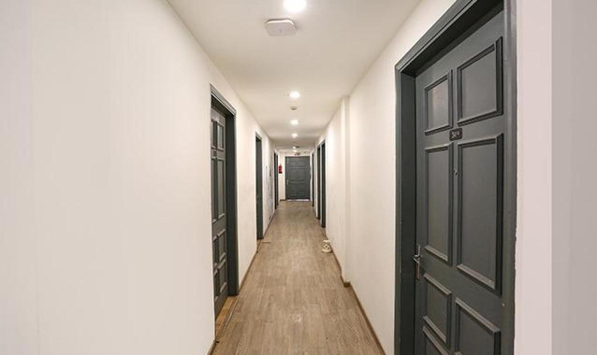 Fabhotel Urban Residency Model Town Nueva Delhi Exterior foto